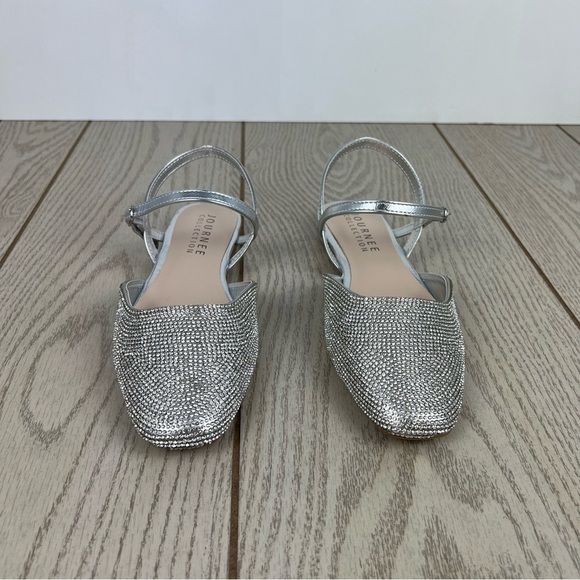 Journee Collection Nysha Formal Glitter Gem Material Flats 7.5 Silver $100 - Picture 2 of 8